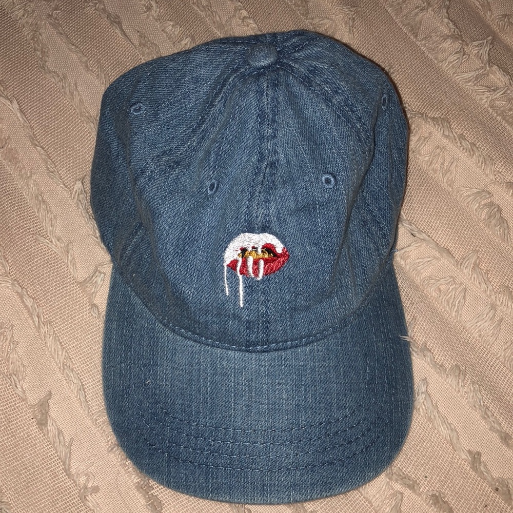 Lips Dad Hat - Kylie Shop